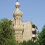 Un minaret dans la ville.
